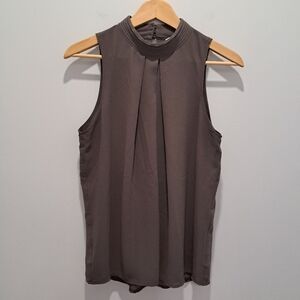 Naked Zebra Taupe Sleeveless Highneck Corporate Minimalist Blouse Womens M